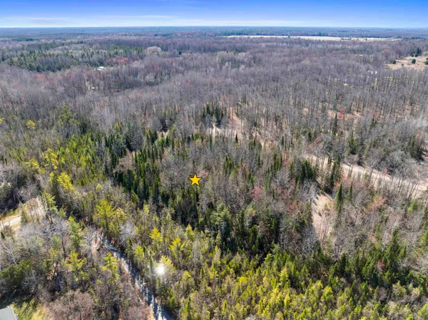 $46,900 | White Buck Lane, Unit 5, Crivitz, WI 54114