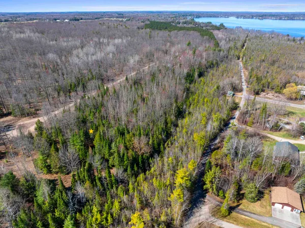 $46,900 | White Buck Lane, Unit 5, Crivitz, WI 54114