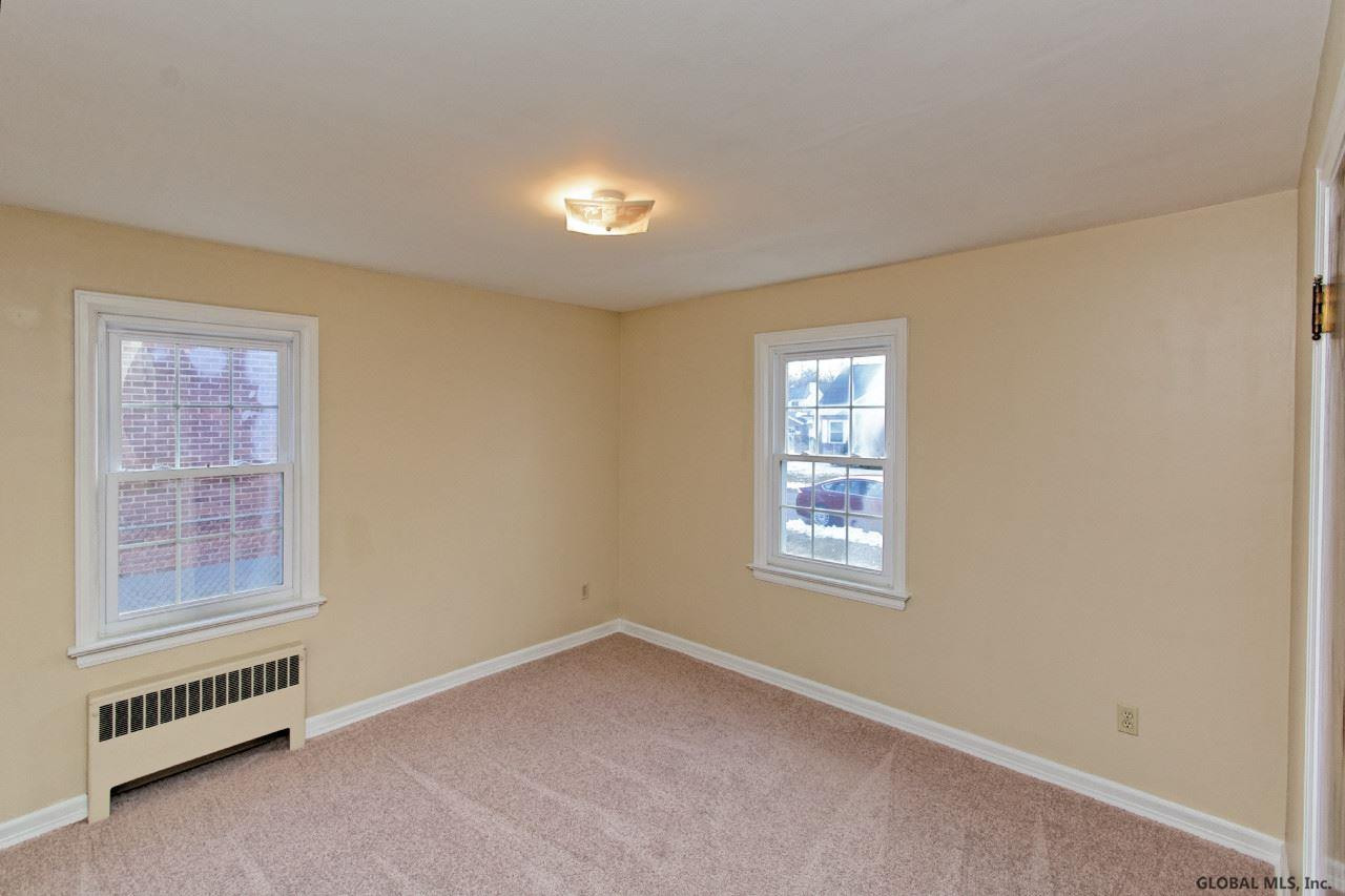 113 Lansing Road South Colonie, NY 12304 - Photo 13 of 25 Photo 13