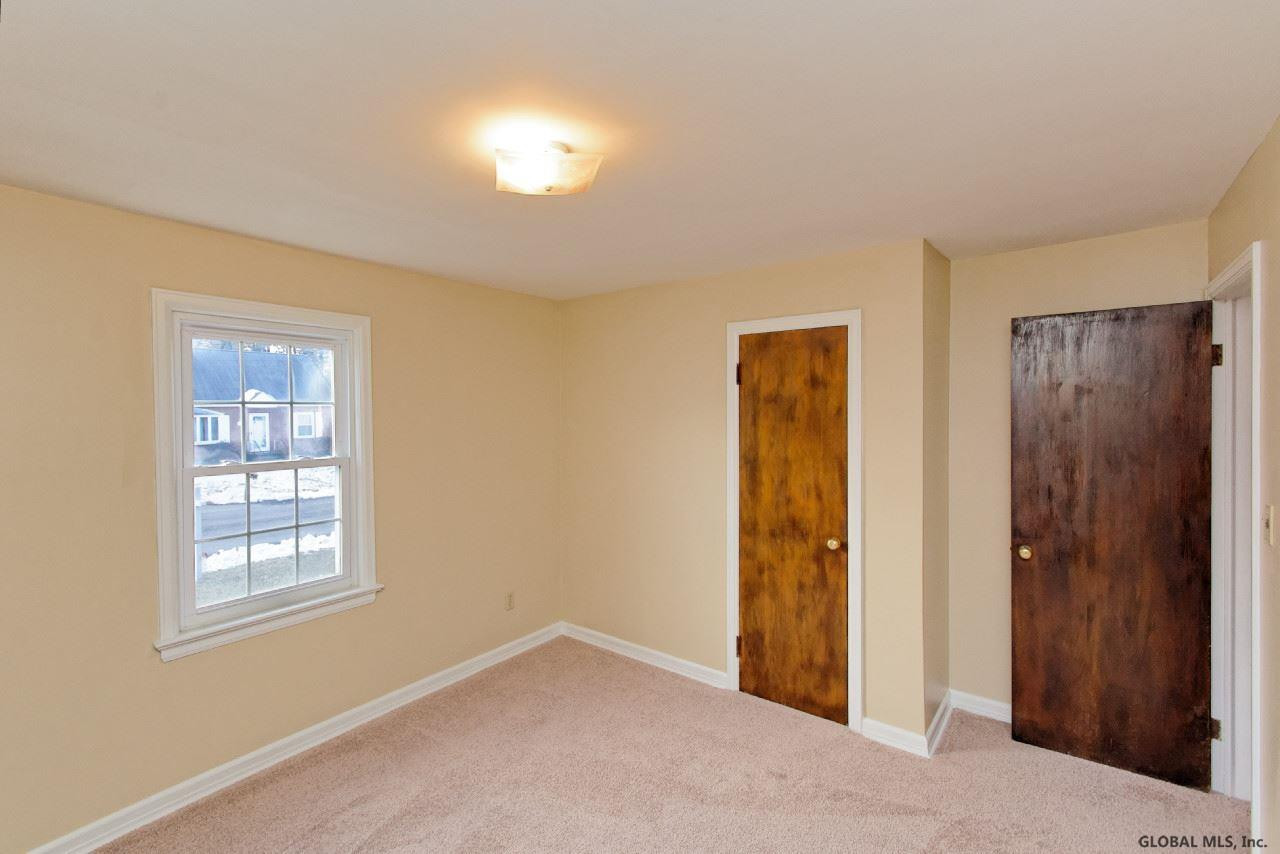 113 Lansing Road South Colonie, NY 12304 - Photo 14 of 25 Photo 14