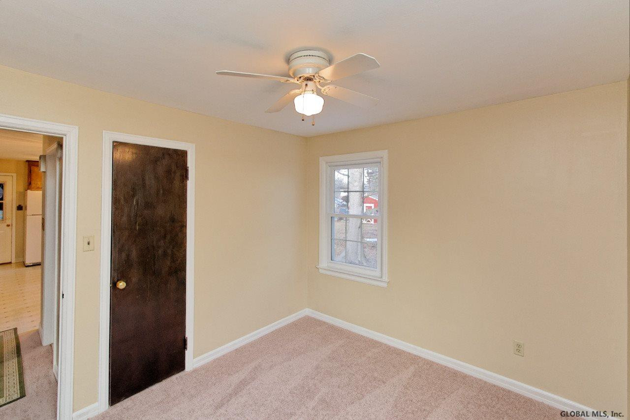 113 Lansing Road South Colonie, NY 12304 - Photo 16 of 25 Photo 16