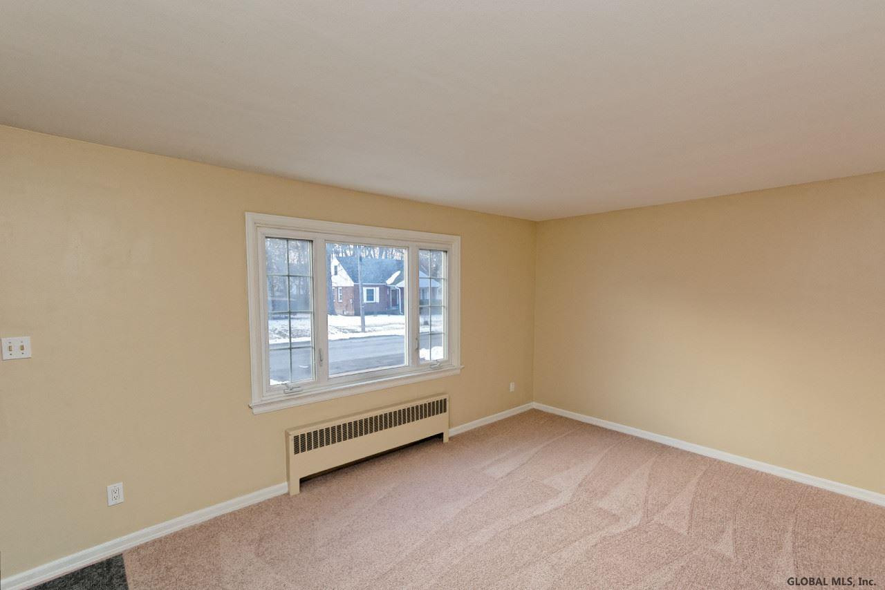 113 Lansing Road South Colonie, NY 12304 - Photo 5 of 25 Photo 5