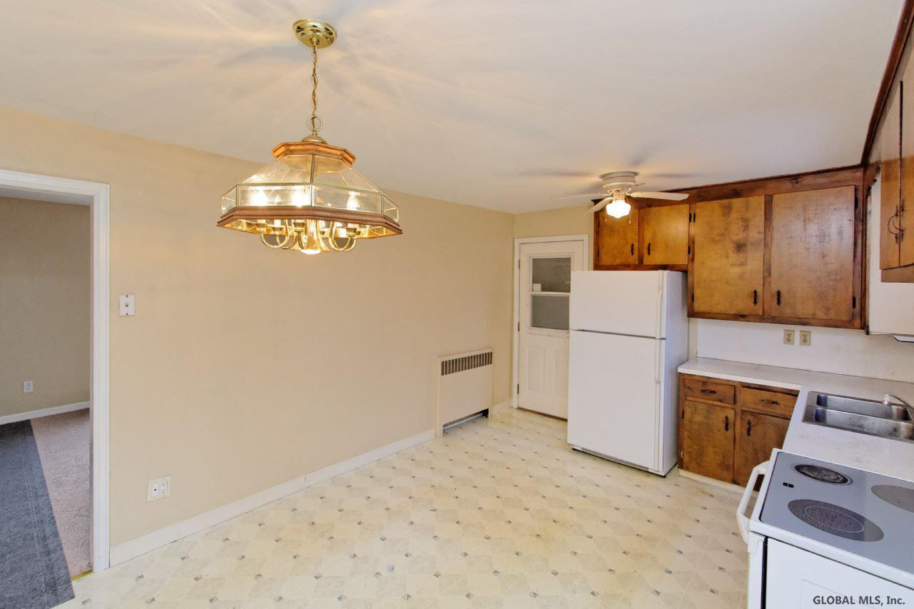 113 Lansing Road South Colonie, NY 12304 - Photo 8 of 25 Photo 8