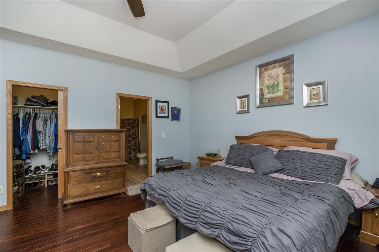 975 Wolf Ridge Road Hiawatha, IA 52233 - Photo 14 of 25 Gallery Image 14