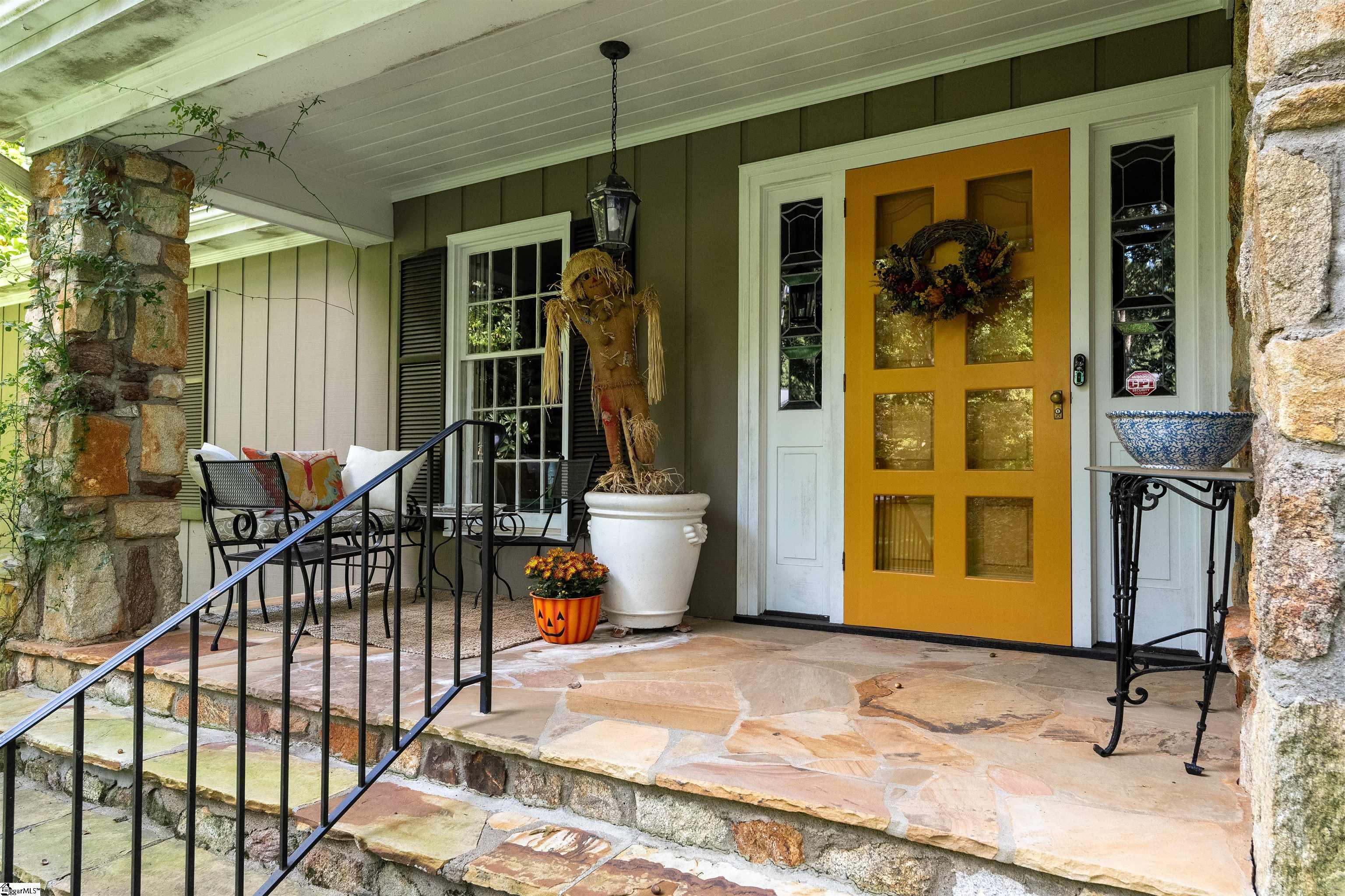 25 Stonehaven Drive Greenville, SC 29607 - Photo 7 of 36