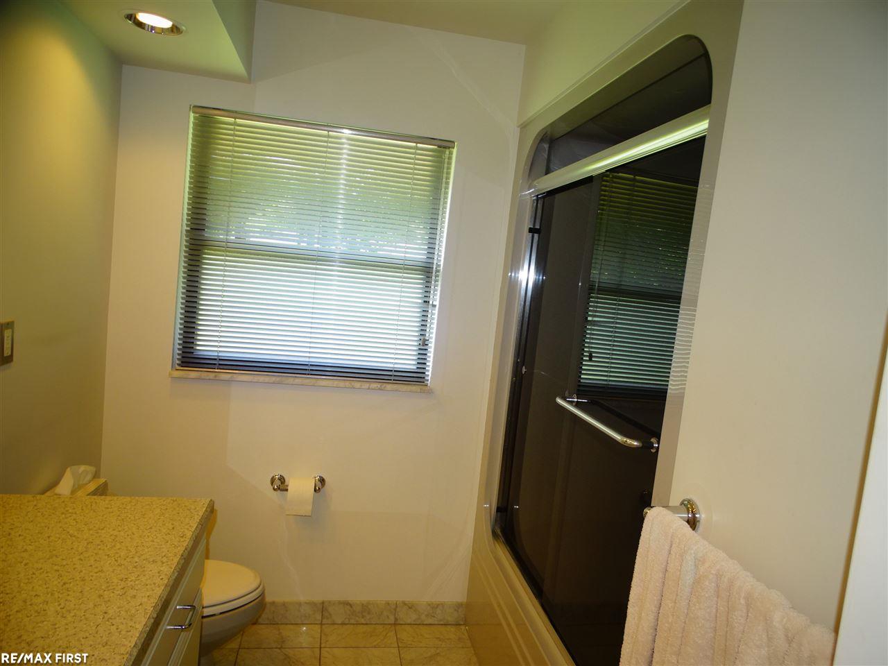 18362 South Nunneley Road Clinton Township, MI 48035 - Photo 15 of 24