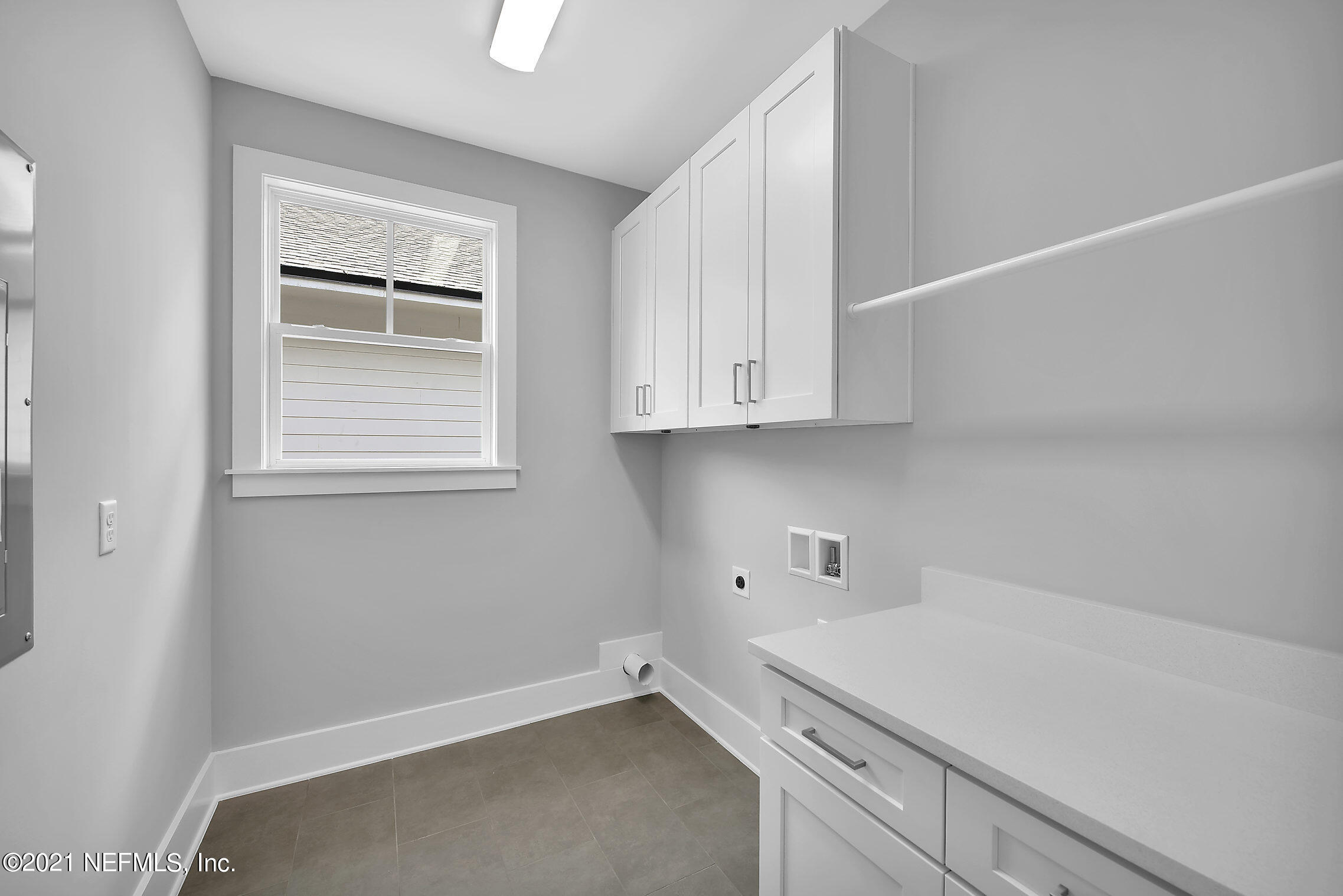 2324 Oak Street Jacksonville, FL 32204 - Photo 23 of 35 Laundry Room