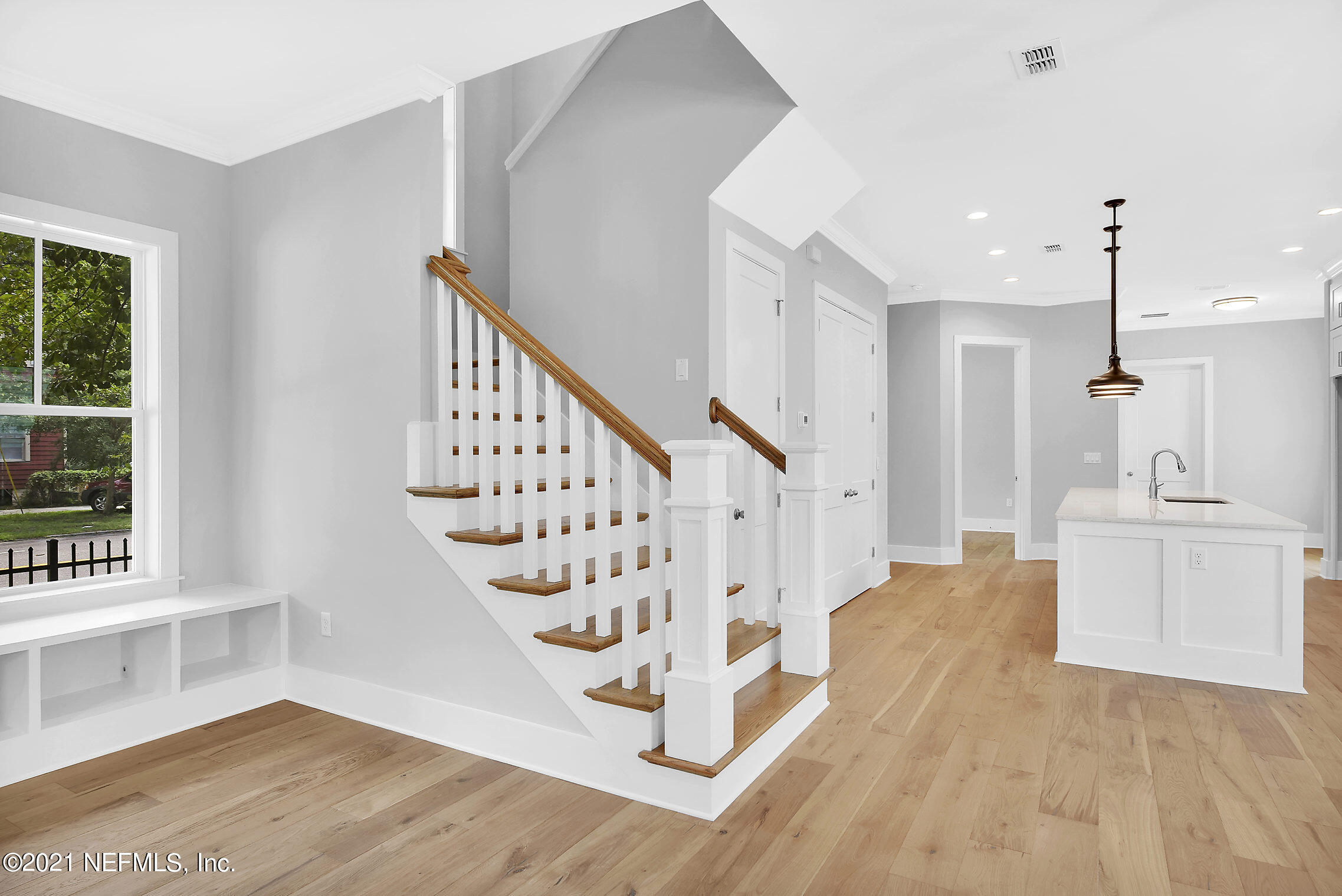 2324 Oak Street Jacksonville, FL 32204 - Photo 7 of 35 Stairs