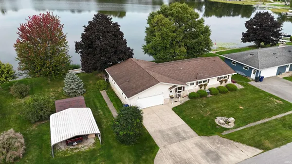 $324,900 | 706 West Neher Road, Silver Lake, IN 46982