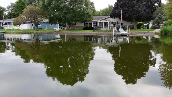 $324,900 | 706 West Neher Road, Silver Lake, IN 46982