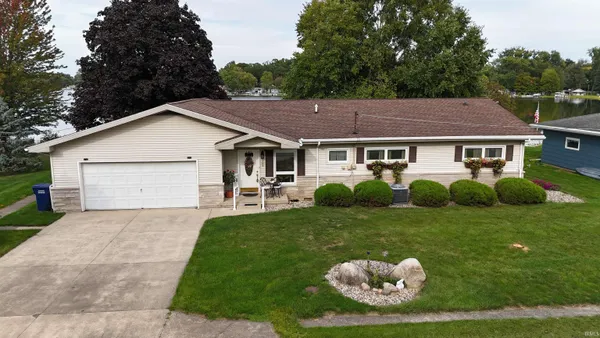 $324,900 | 706 West Neher Road, Silver Lake, IN 46982