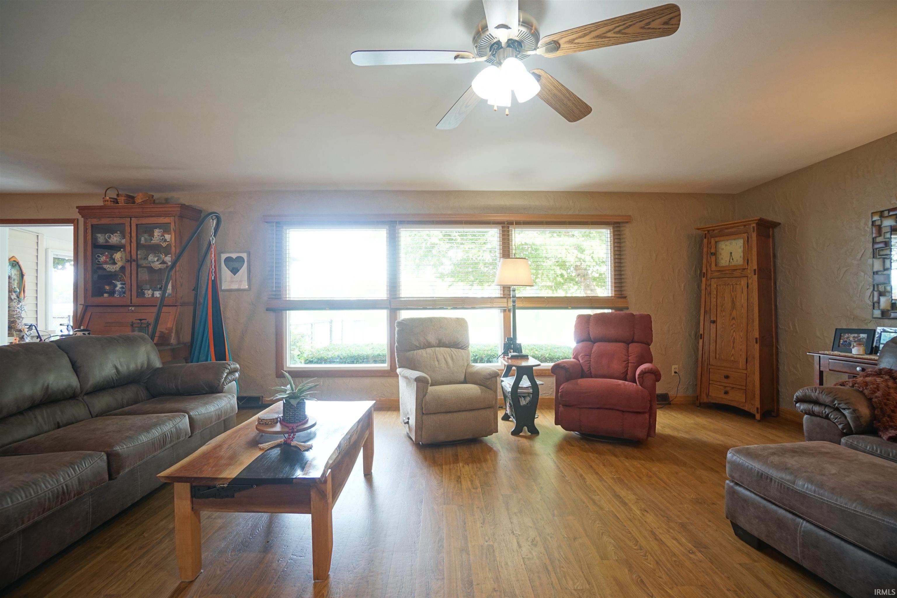 706 West Neher Road Silver Lake, IN 46982 - Photo 9 of 35