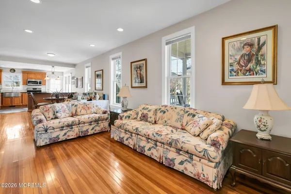 $4,200 | 11 Lakeside Avenue, Rumson, NJ 07760
