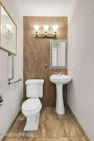 $4,200 | 11 Lakeside Avenue, Rumson, NJ 07760