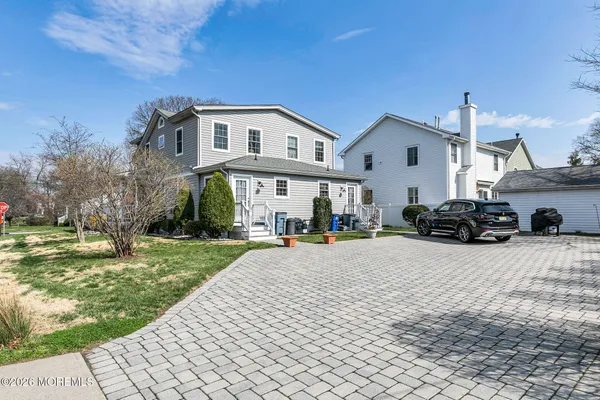 $4,200 | 11 Lakeside Avenue, Rumson, NJ 07760