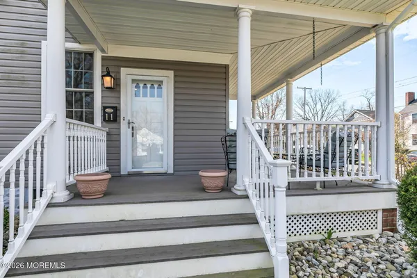 $4,200 | 11 Lakeside Avenue, Rumson, NJ 07760