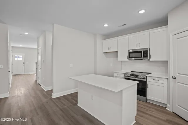 $379,990 | 1003 Tawney Trace, New Bern, NC 28562