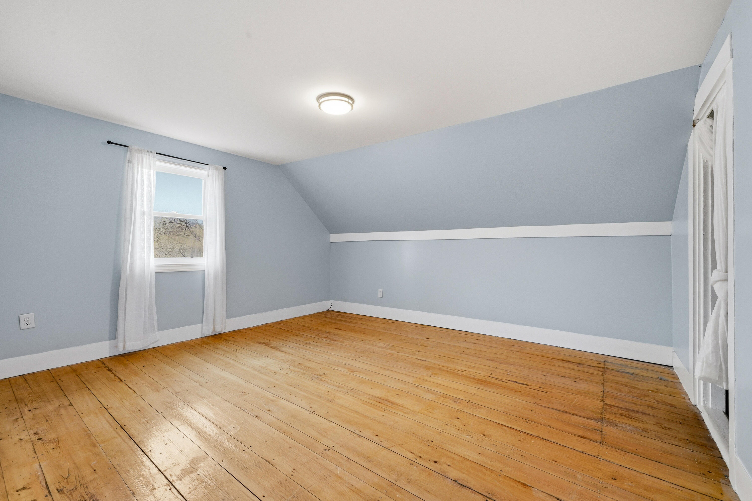 424 Winthrop Street Hallowell, ME 04347 - Photo 36 of 48 110303gr-136