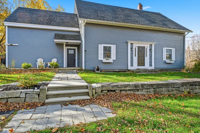 $475,000 | 424 Winthrop Street, Hallowell, ME 04347