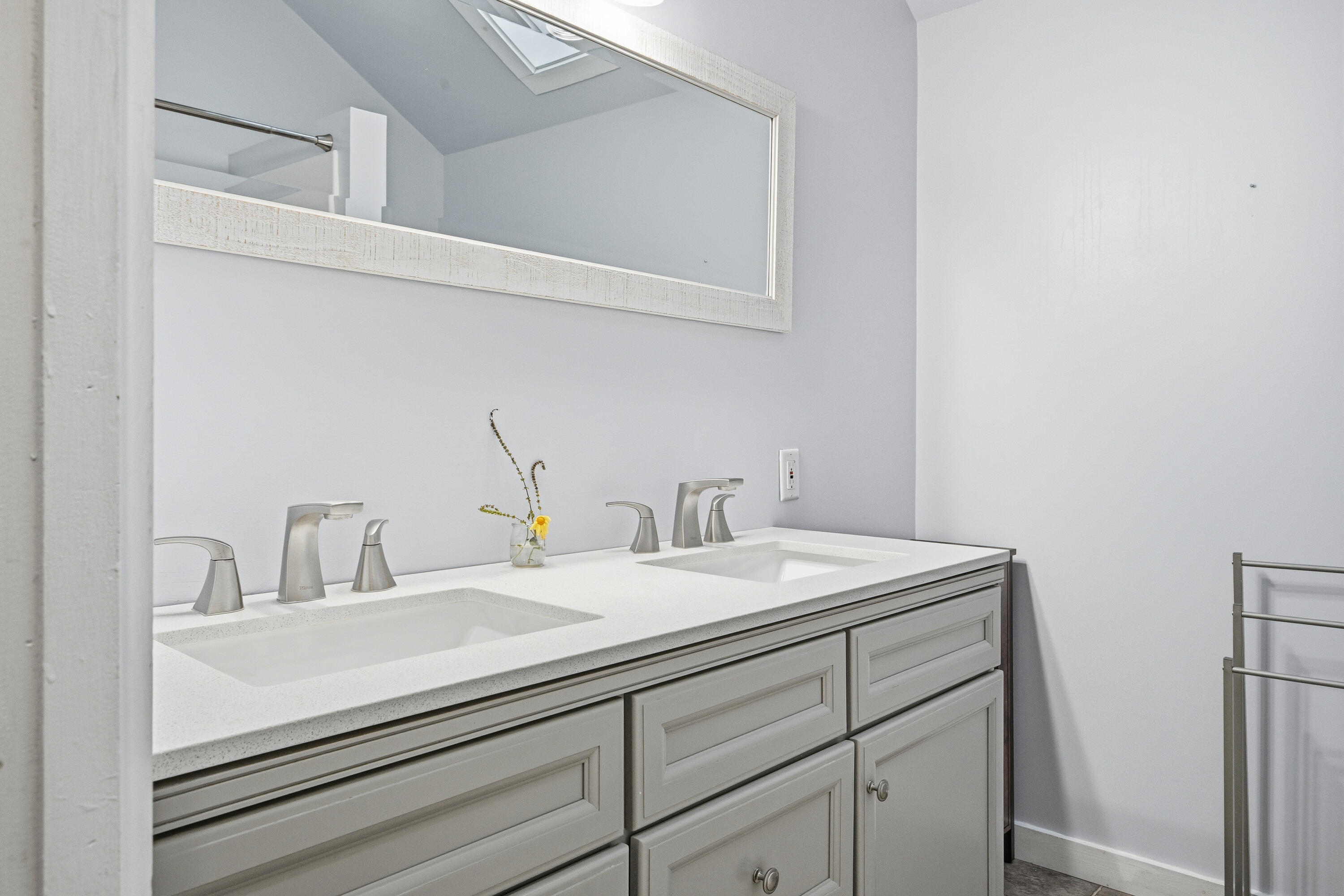 424 Winthrop Street Hallowell, ME 04347 - Photo 42 of 48 110303gr-142