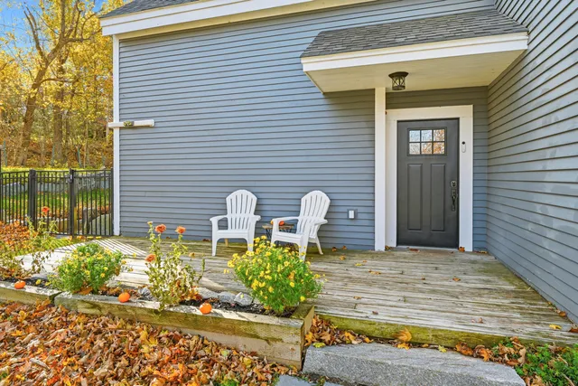 $475,000 | 424 Winthrop Street, Hallowell, ME 04347