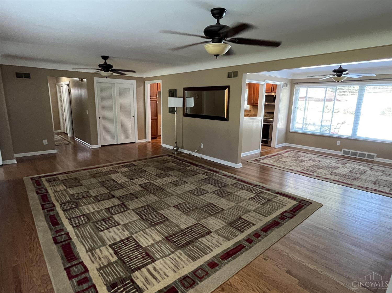 1062 Neeb Road Cincinnati, OH 45233 - Photo 11 of 42 Gallery Image 11