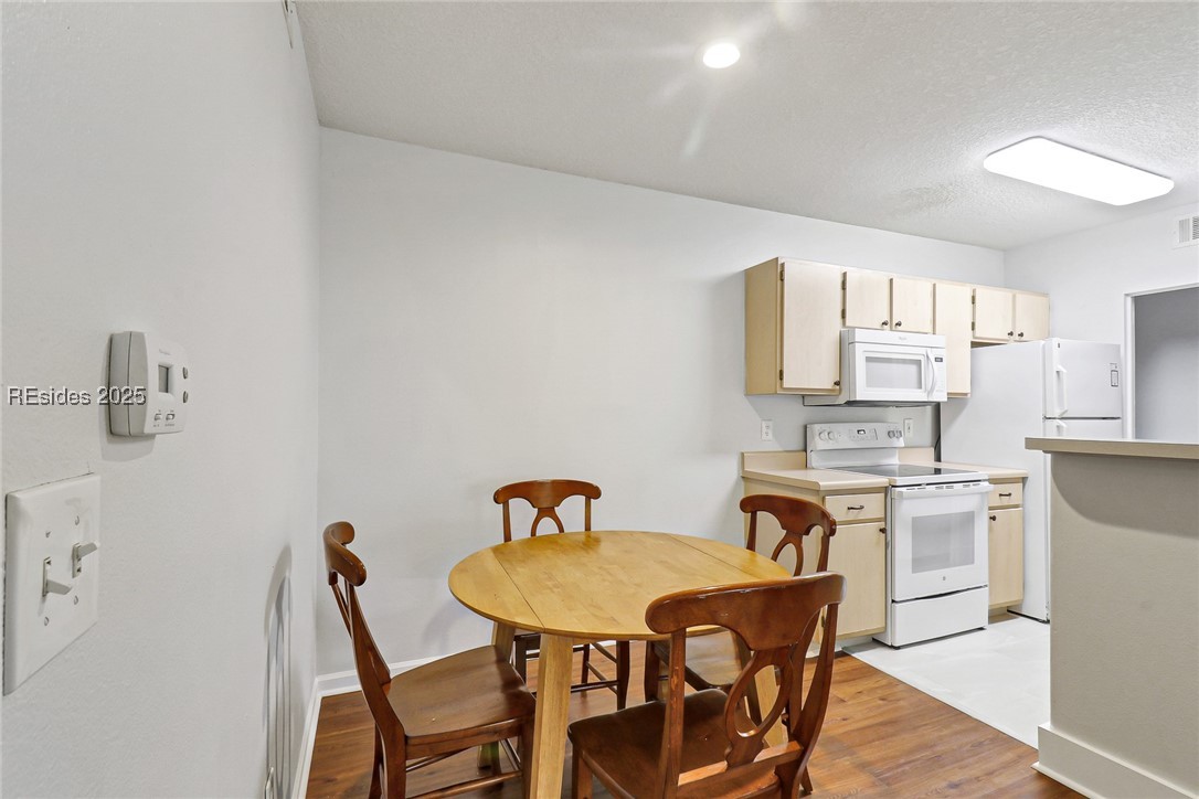 897 Fording Island Road, Unit 1004 Bluffton, SC 29910 - Photo 26 of 42