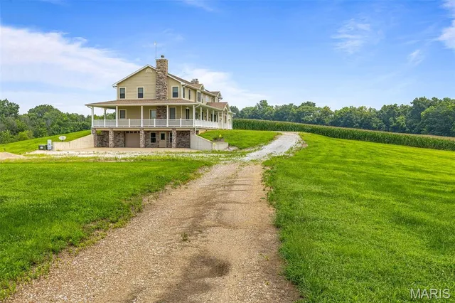 $1,474,900 | 1306 State Rte J, Fayette, MO 65248