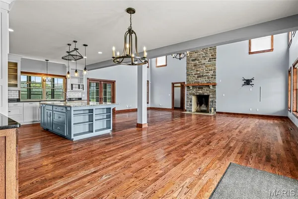 $1,474,900 | 1306 State Rte J, Fayette, MO 65248