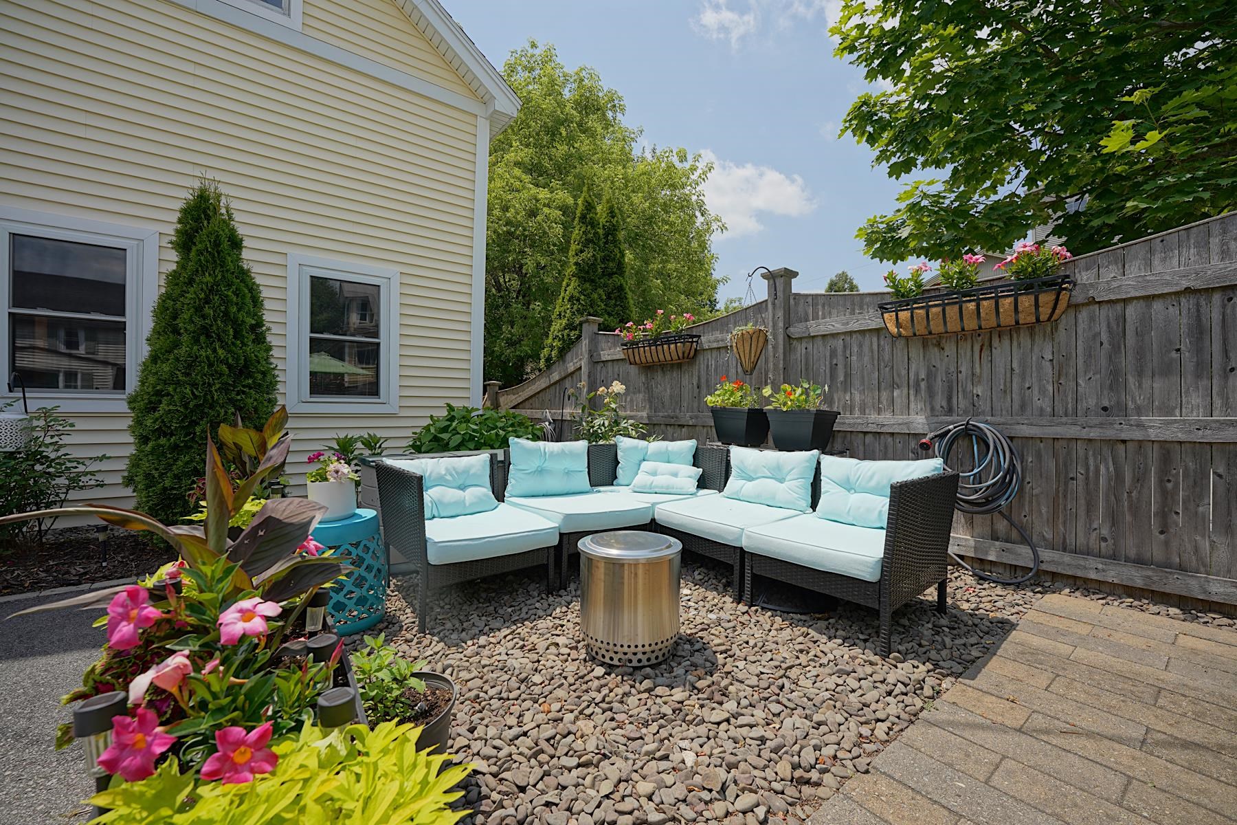 15 Arbor Street, Unit 1 Exeter, NH 03833 - Photo 4 of 24 Gallery Image 4