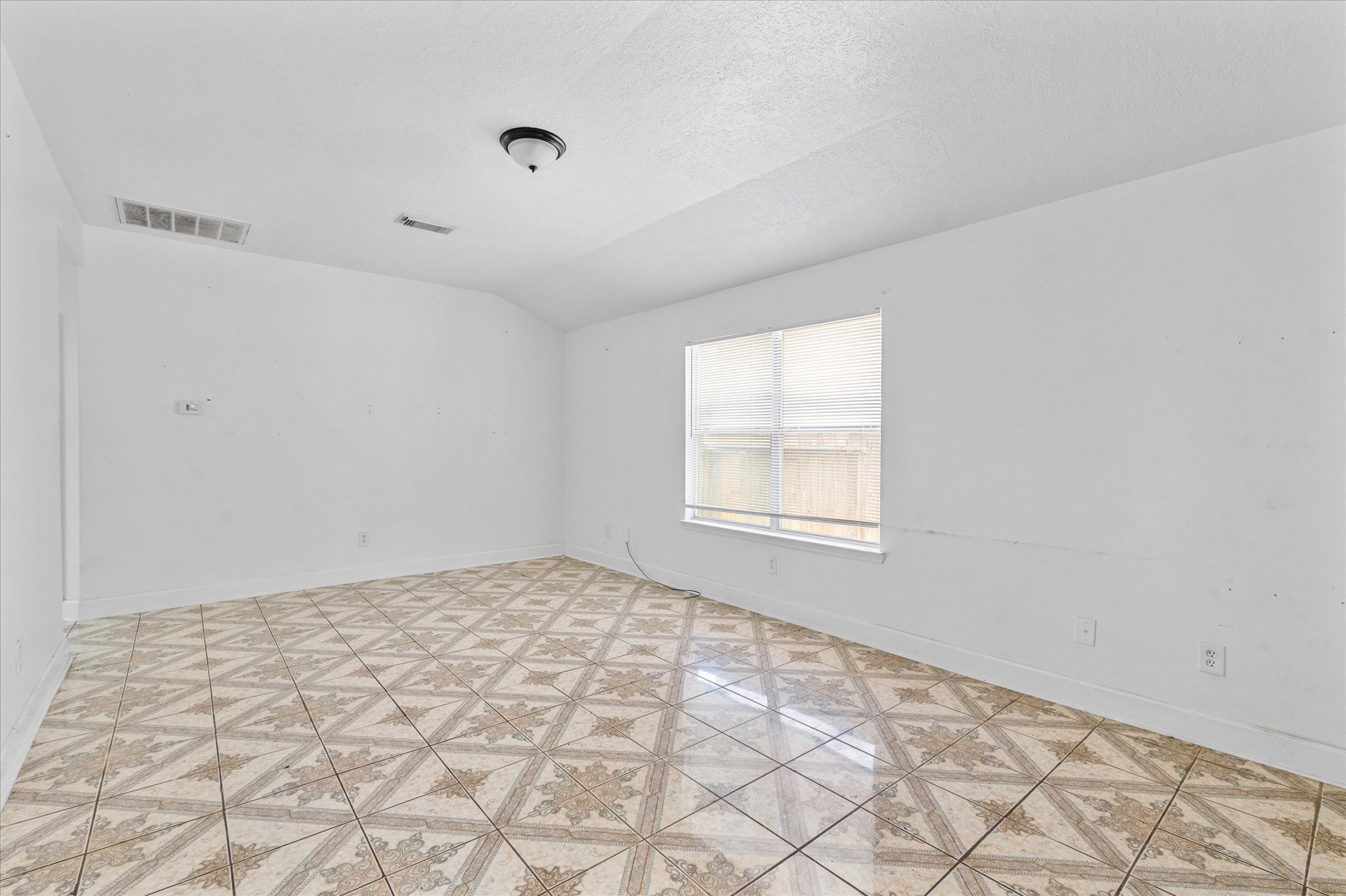 1410 Hade Falls Lane Houston, TX 77073 - Photo 7 of 25 a view of an empty room and window