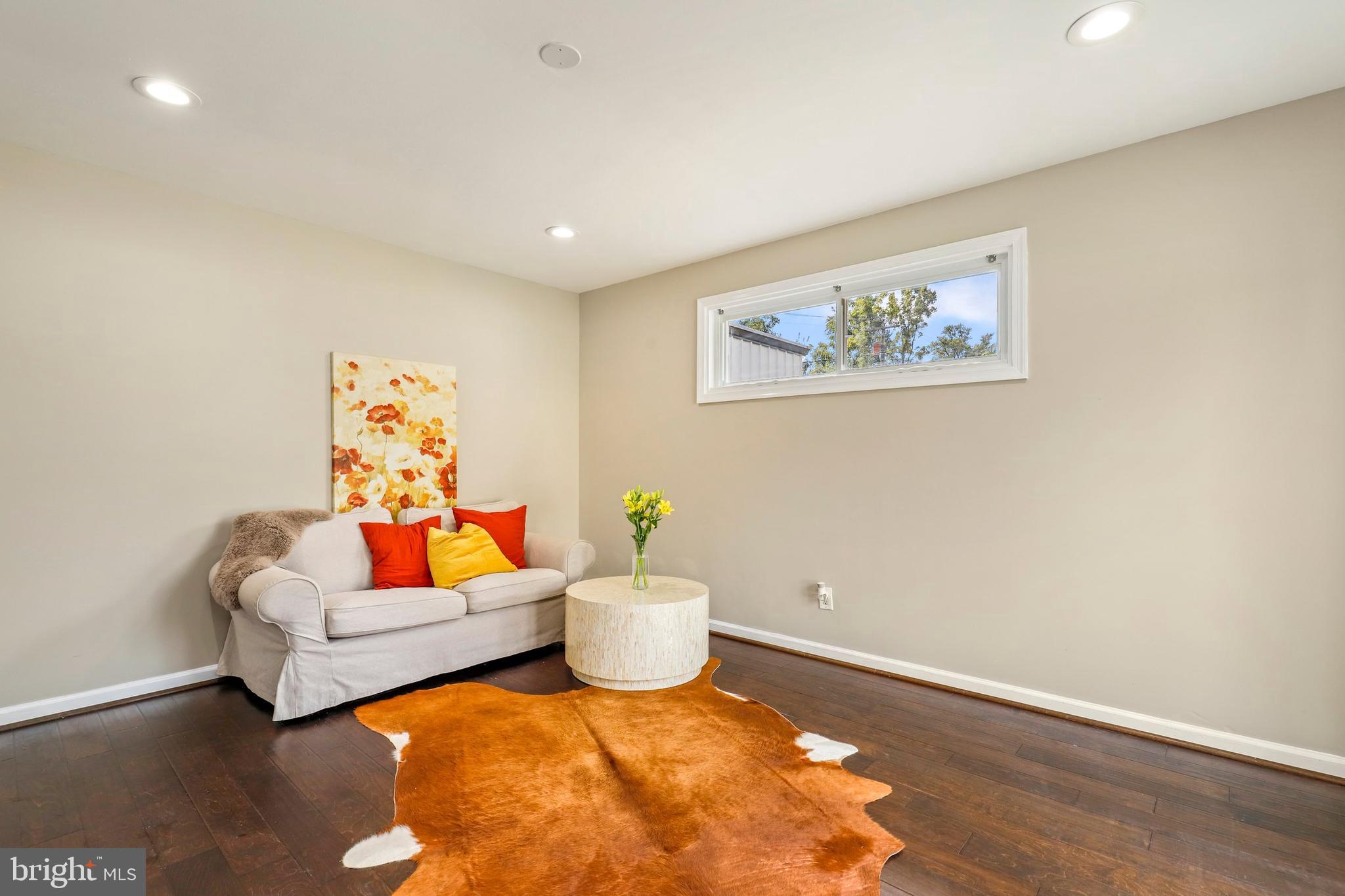 1808 Colmar Road Baltimore, MD 21207 - Photo 5 of 33