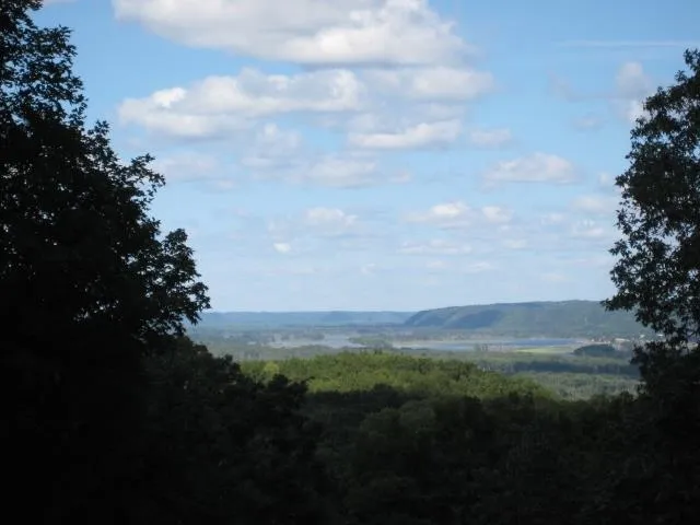 $269,000 | 104 Summit Drive, Mcgregor, IA 52157