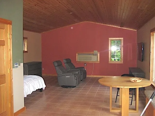 $269,000 | 104 Summit Drive, Mcgregor, IA 52157