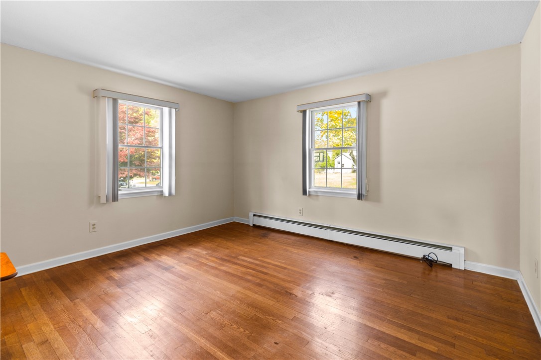 12 Beth Road Tiverton, RI 02878 - Photo 25 of 42 Spacious First Floor Bedroom