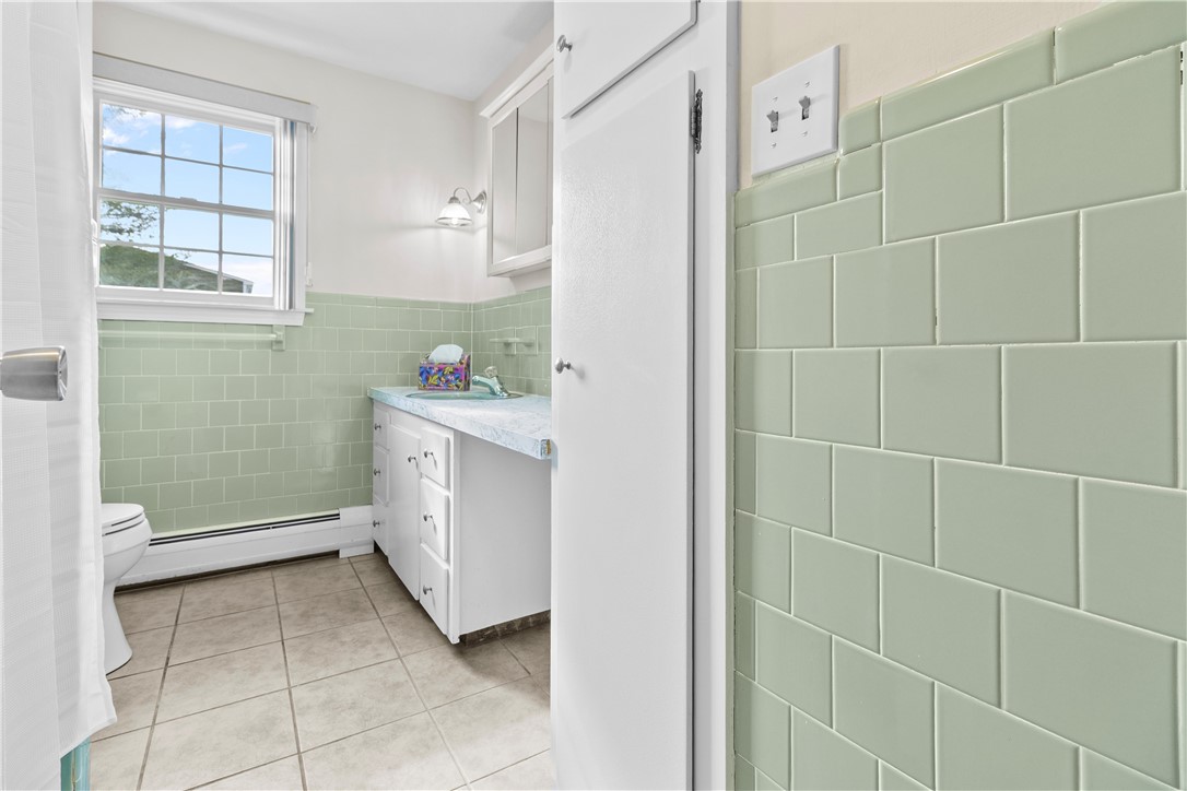 12 Beth Road Tiverton, RI 02878 - Photo 31 of 42