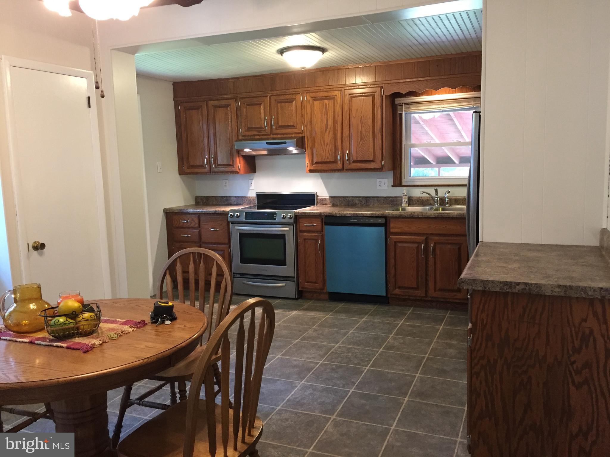 2022 Spring Street Reading, PA 19609 - Photo 11 of 27 Gallery Image 11
