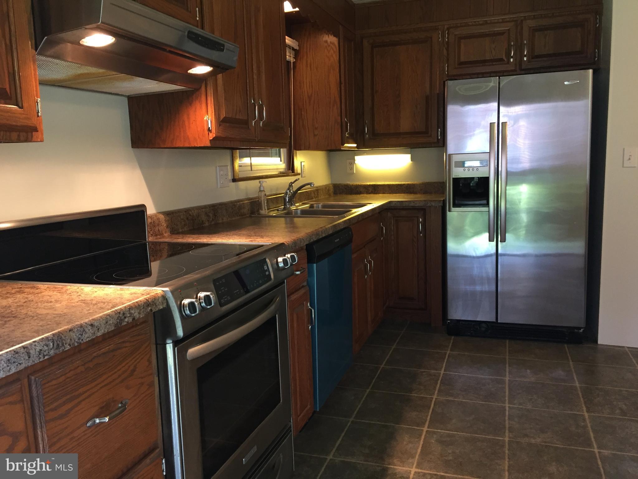 2022 Spring Street Reading, PA 19609 - Photo 12 of 27 Gallery Image 12