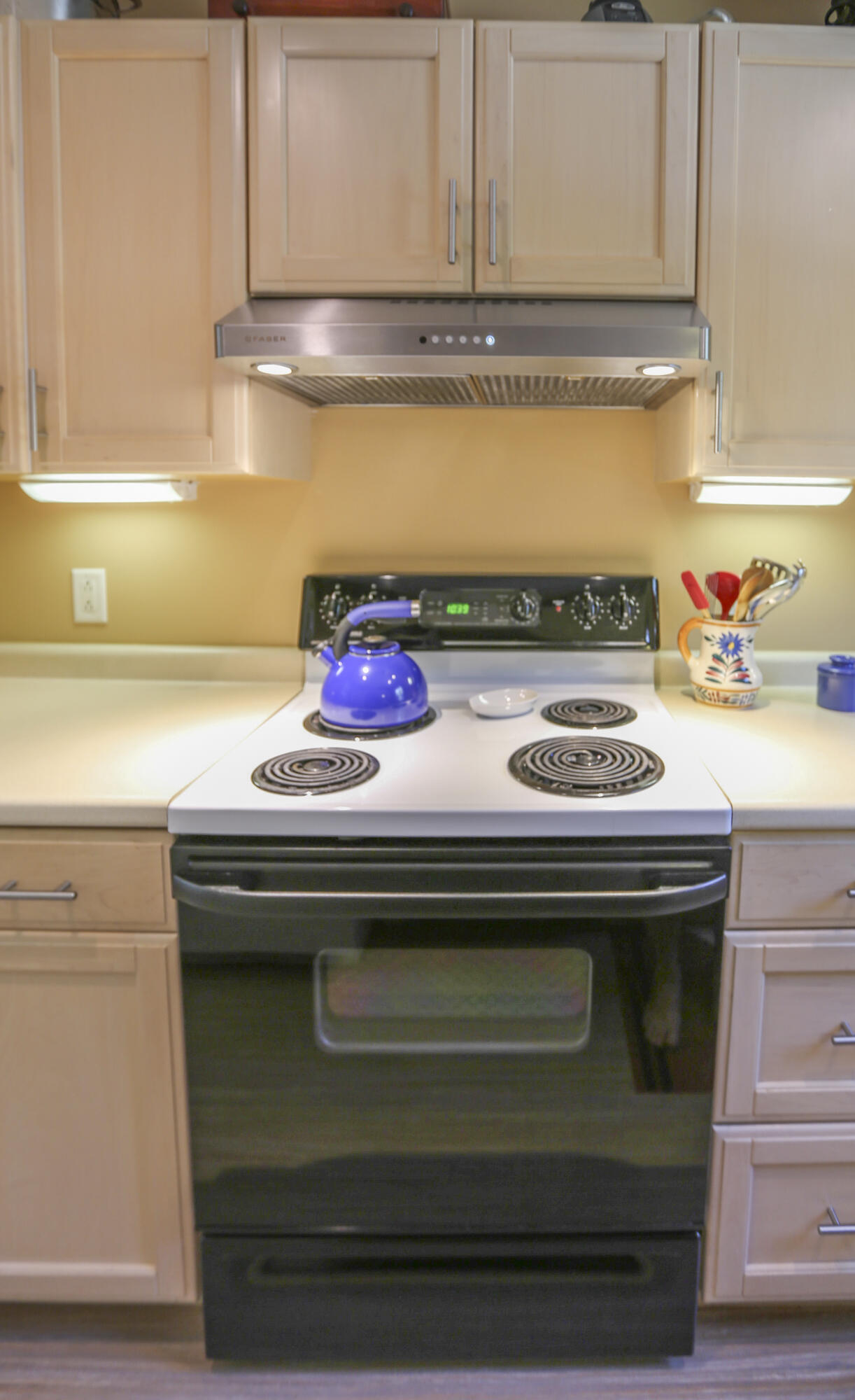 28 B Springbrook Drive, Unit TH10 Belfast, ME 04915 - Photo 23 of 50 28BSpringBrook-17