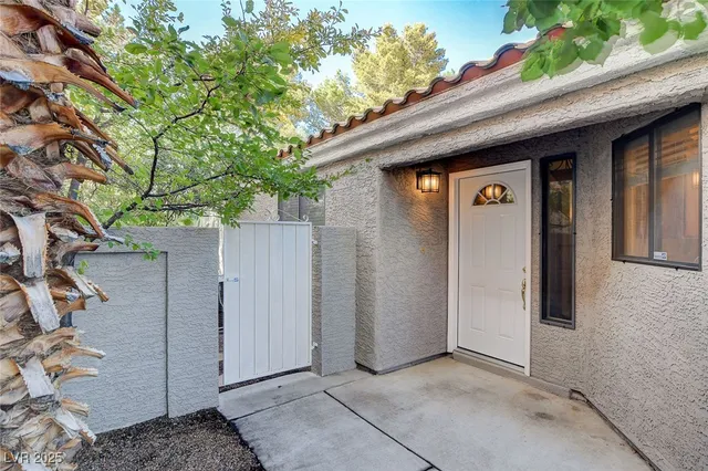 $2,288 | 2837 Autumn Haze Lane, Las Vegas, NV 89117