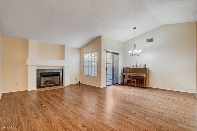 $2,288 | 2837 Autumn Haze Lane, Las Vegas, NV 89117