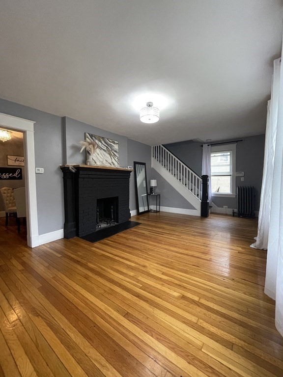 202 Dunmoreland Street Springfield, MA 01109 - Photo 5 of 34 Gallery Image 5