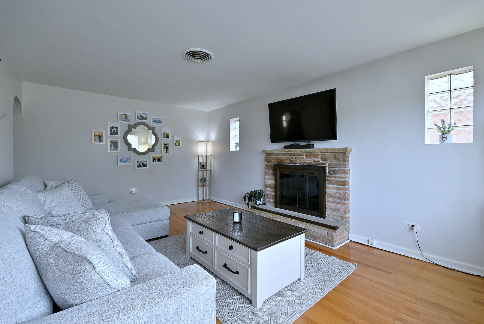 8107 West Irving Park Road Chicago, IL 60634 - Photo 5 of 37