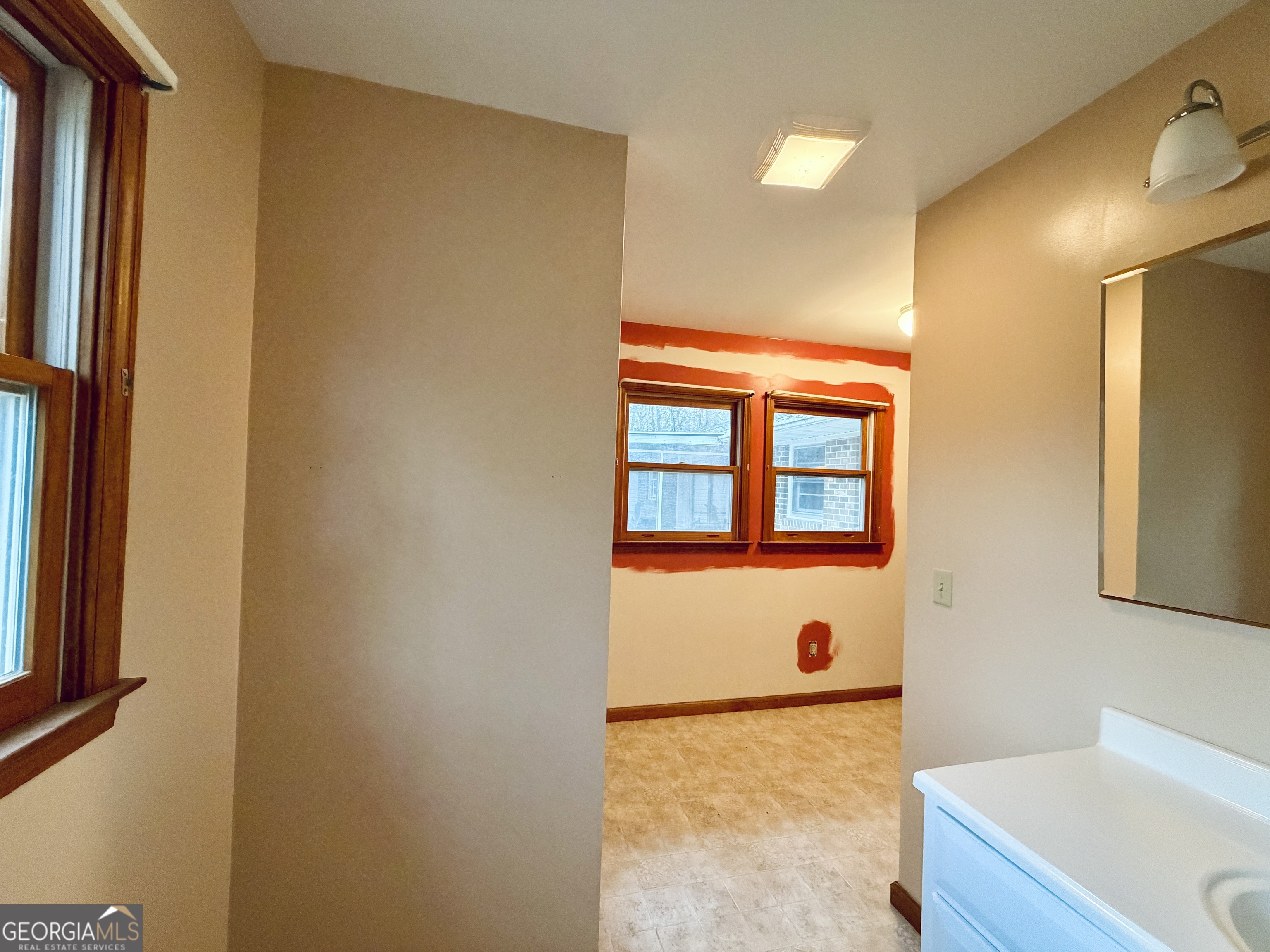 43 Sycamore Drive Toccoa, GA 30577 - Photo 17 of 22 a bathroom with a tub and a shower