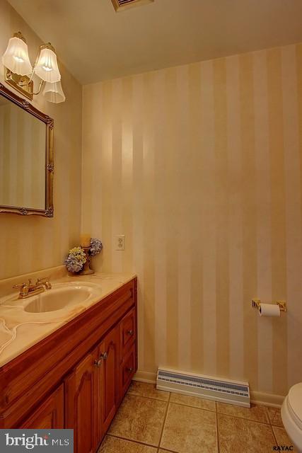 534 Maywood Road York, PA 17402 - Photo 11 of 27 Gallery Image 11