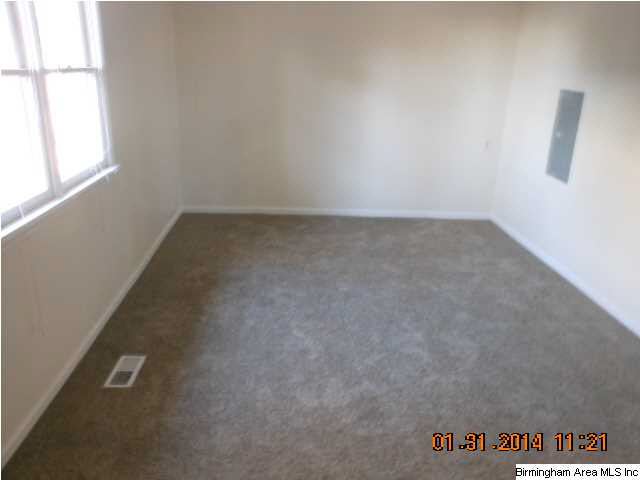 1341 Brown Circle Alabaster, AL 35007 - Photo 4 of 7