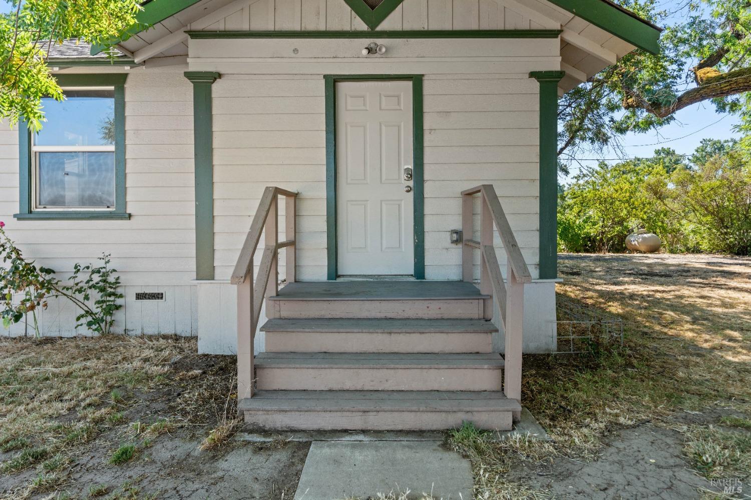 700 Ford Road Ukiah, CA 95482 - Photo 20 of 37 a view of outdoor space and deck