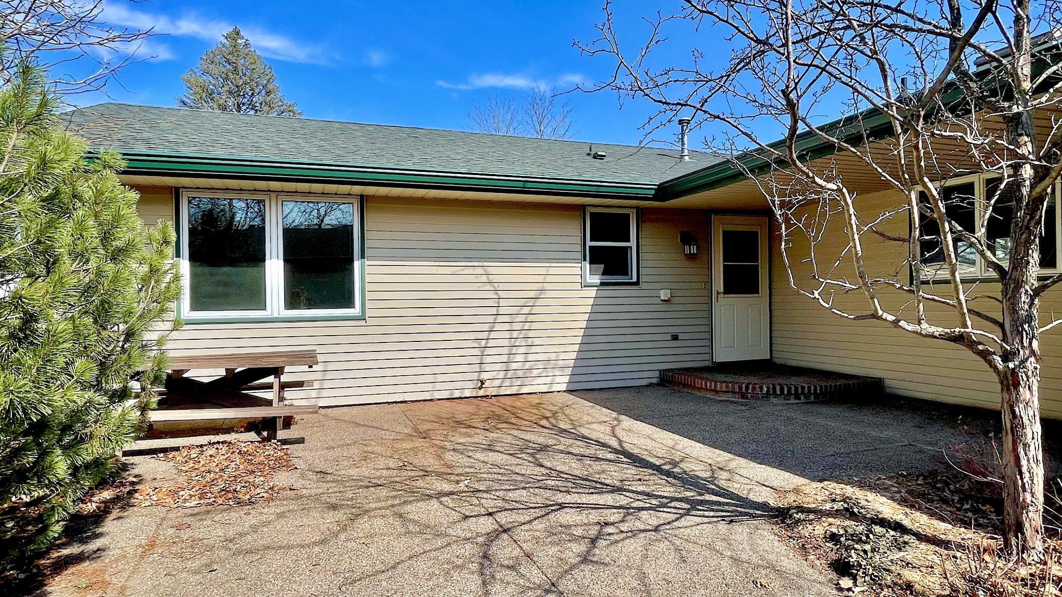 237 Butternut Avenue Red Wing, MN 55066 - Photo 3 of 60