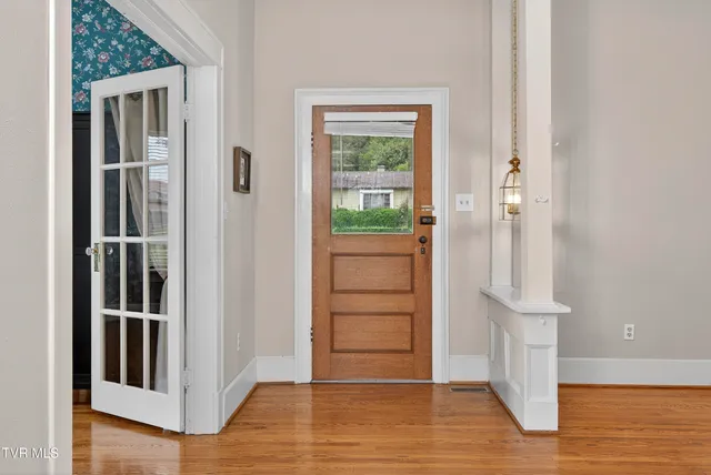 $364,900 | 620 Arlington Avenue, Bristol, VA 24201