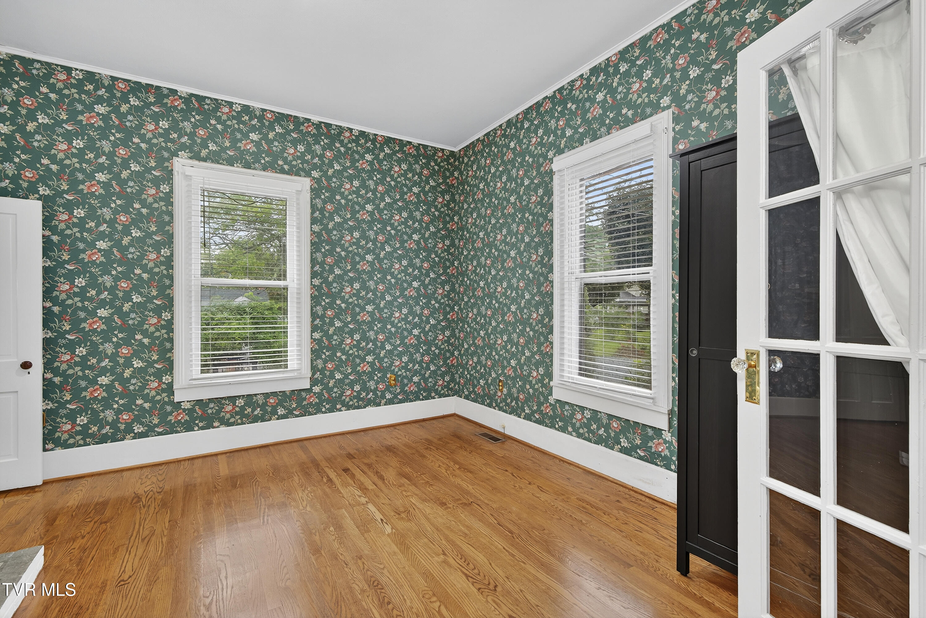 620 Arlington Avenue Bristol, VA 24201 - Photo 15 of 56 620-Arlington-AVe-Bristol-VA-15